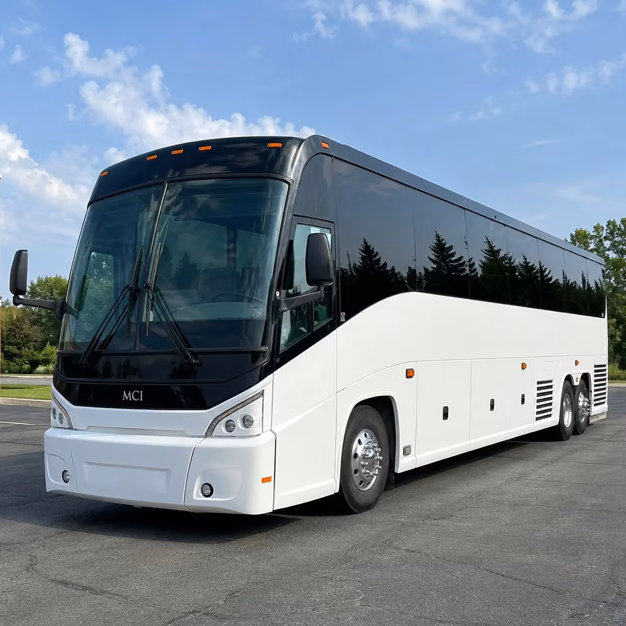 charter bus rentals for fort cavazos military events and ceremonies in killeen
