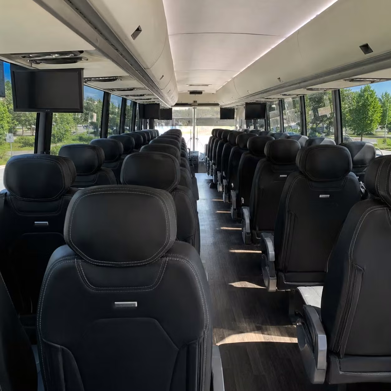 fort cavazos groups long distance charter bus transportation from killeen has never been easier